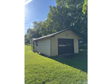 Welcome home to this beautifully maintained, move-in ready ranch - photo 17