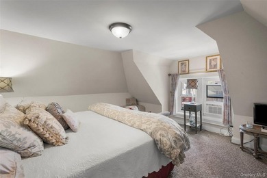 Welcome to this charming and lovingly maintained brick Colonial - photo 22
