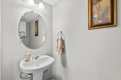 Welcome to easy coastal living in the highly sought-after - photo 24