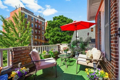 Welcome to this charming and lovingly maintained brick Colonial - photo 28