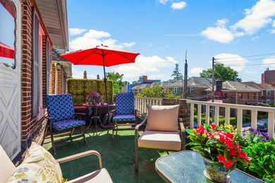 Welcome to this charming and lovingly maintained brick Colonial - photo 29