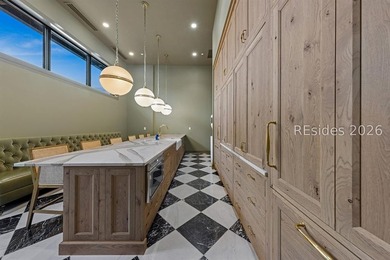 Built in 2023, a Class A office/warehouse complex with 3588 sqft - photo 42