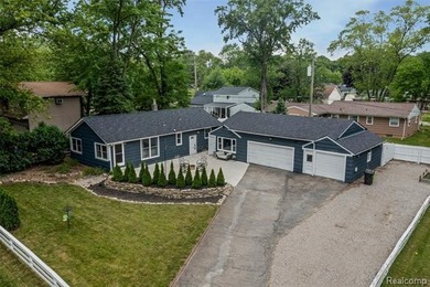 *** We have received multiple offers, H & B due on Tuesday 7/21 - photo 3