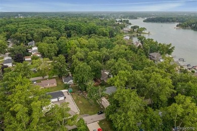 *** We have received multiple offers, H & B due on Tuesday 7/21 - photo 4