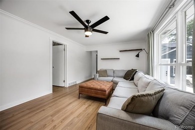 *** We have received multiple offers, H & B due on Tuesday 7/21 - photo 8