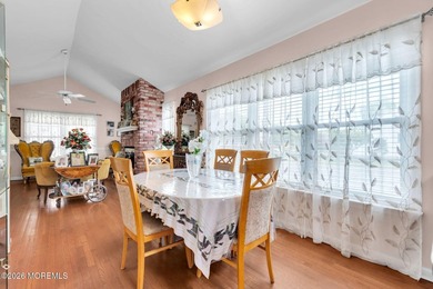 BACK ON THE MARKET! Available immediately and easy to show. This - photo 12