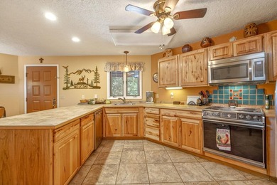 Ground floor and a view!? Yes - Starlight #2. Turn-key 2-bedroom - photo 16