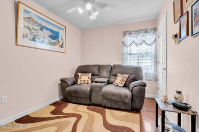 BACK ON THE MARKET! Available immediately and easy to show. This - photo 19