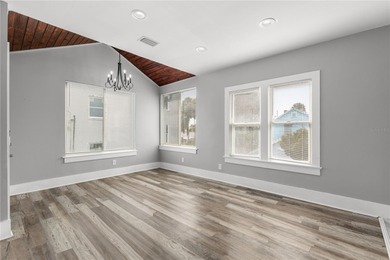 Charming duplex, steps from the World's Most Famous Beach! This - photo 20