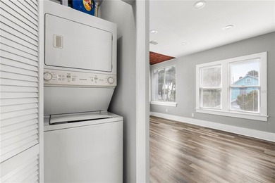 Charming duplex, steps from the World's Most Famous Beach! This - photo 21