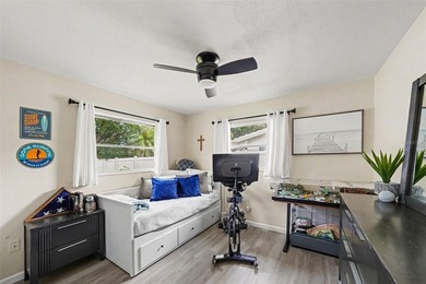 Welcome home to the heart of Clearwater, Florida, just minutes - photo 22