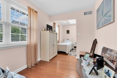 BACK ON THE MARKET! Available immediately and easy to show. This - photo 23