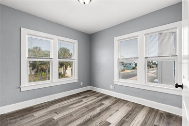 Charming duplex, steps from the World's Most Famous Beach! This - photo 29
