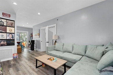 Charming duplex, steps from the World's Most Famous Beach! This - photo 31