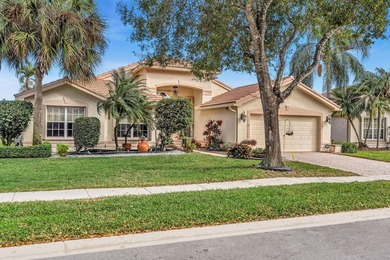 (private lake, pond, coastal) Home For Sale in Boynton Beach Florida
