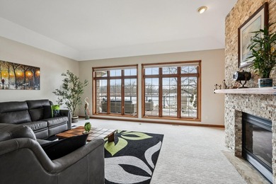 Stunning custom, all-brick executive lake home with 93' of - photo 5