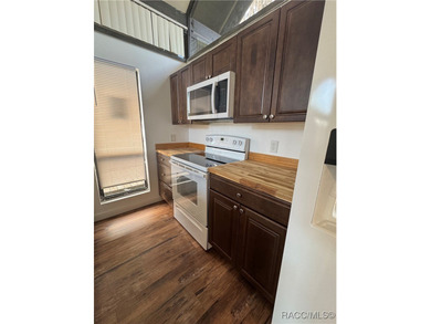 Waterfront Living at Its Finest - Perfect Getaway or Investment - photo 6