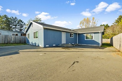 Beautifully Remodeled Home Near Trails and the Coast! Step - photo 1