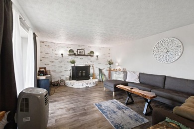 Wake up to breathtaking panoramic views of Herrington Lake from - photo 20