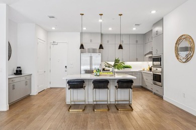 Luxury corner unit in the highly sought-after Chancery Lane at - photo 3