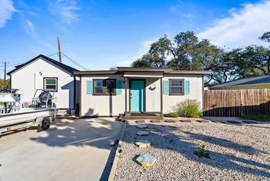 This versatile corner lot property offers exceptional - photo 1