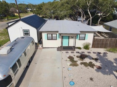 This versatile corner lot property offers exceptional - photo 2
