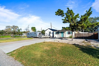 This versatile corner lot property offers exceptional - photo 4
