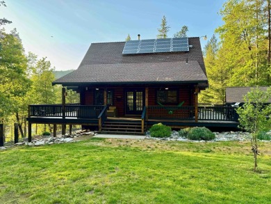 Lake Home For Sale in Seiad Valley, California