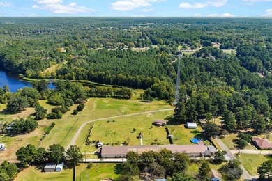 Discover an exceptional opportunity to own a flourishing event - photo 3