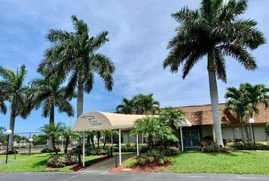 (private lake, pond, coastal) Condo For Sale in Delray Beach Florida