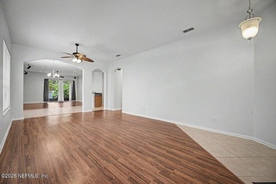 Welcome to Waterleaf! This beautifully updated home offers - photo 4