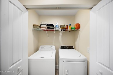 Practically brand-new and lightly lived-in 2 bedroom, 2.5 bath - photo 18