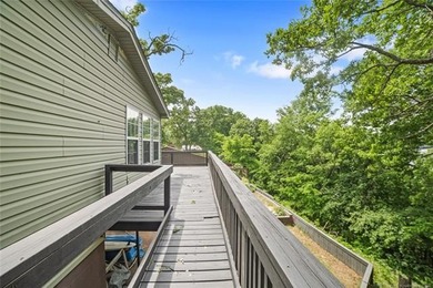 This is a must see for lake lovers. Main cabin plus 2-story - photo 29