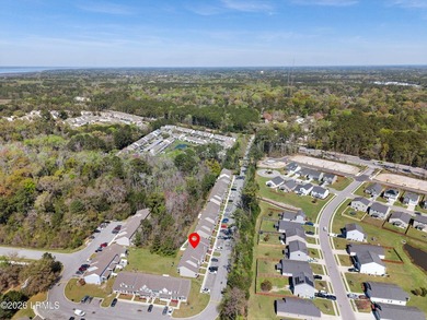 Practically brand-new and lightly lived-in 2 bedroom, 2.5 bath - photo 30