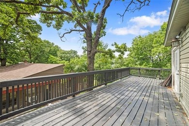 This is a must see for lake lovers. Main cabin plus 2-story - photo 30
