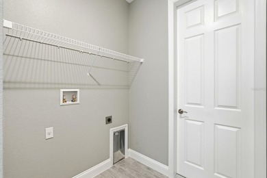 Stunning New Custom-Built Home with High-End Finishes! - photo 32