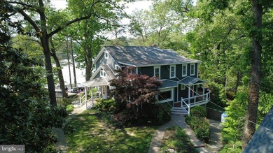 (private lake, pond, coastal) Home For Sale in Pasadena Maryland