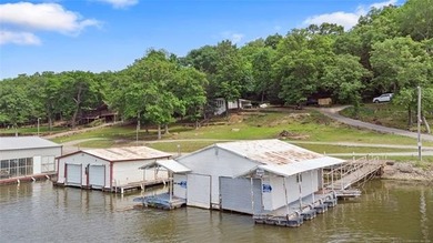 This is a must see for lake lovers. Main cabin plus 2-story - photo 41