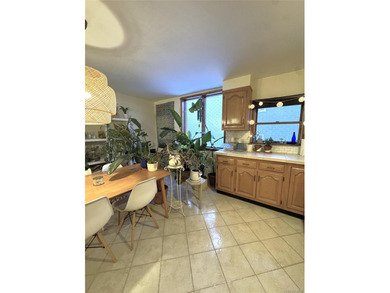 Located in the heart of Williamsburg, this charming property at - photo 12