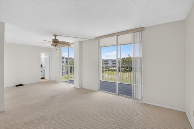 Rare opportunity to reimagine this spacious 4th-floor residence - photo 12