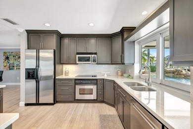 LIVE THE LIFESTYLE OF LAUDERDALE BY THE SEA! THIS PRIVATE - photo 12