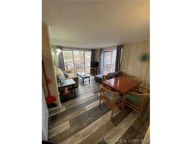 Turnkey lakefront cabins located at the nine-mile marker - photo 16