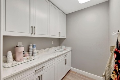 LIVE THE LIFESTYLE OF LAUDERDALE BY THE SEA! THIS PRIVATE - photo 16