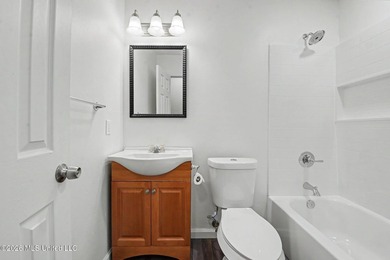 Move right into this beautifully renovated home in the desirable - photo 17