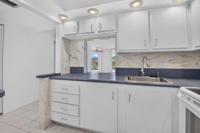 Rare opportunity to reimagine this spacious 4th-floor residence - photo 20