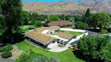 Snake River Home For Sale in Clarkston Washington