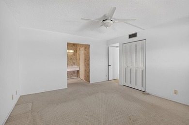 Rare opportunity to reimagine this spacious 4th-floor residence - photo 24
