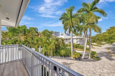 LIVE THE LIFESTYLE OF LAUDERDALE BY THE SEA! THIS PRIVATE - photo 34