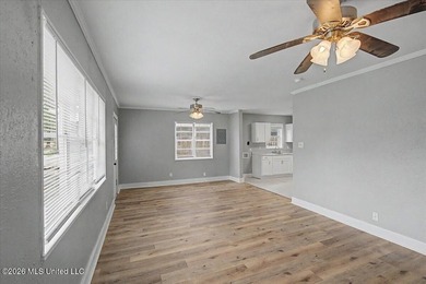 This beautifully updated 3 bedroom, 1 bathroom home offers a - photo 3