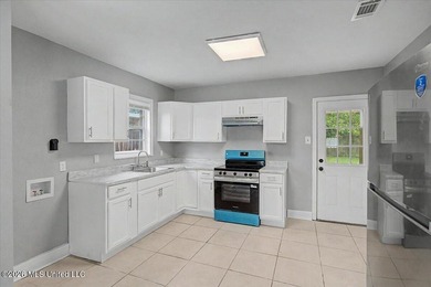 This beautifully updated 3 bedroom, 1 bathroom home offers a - photo 5